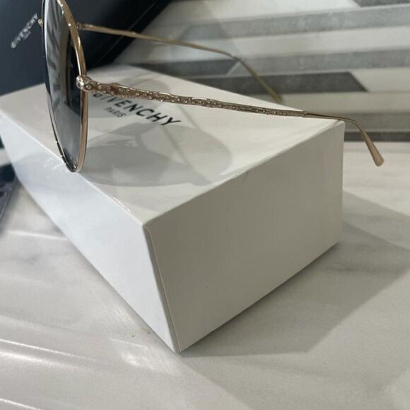 NIB Givenchy GV 7158/S Sunglasses - Picture 5 of 7